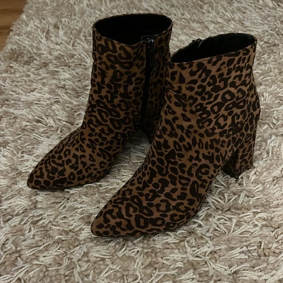 Sam Edelman leopard booties - Picture 3 of 5